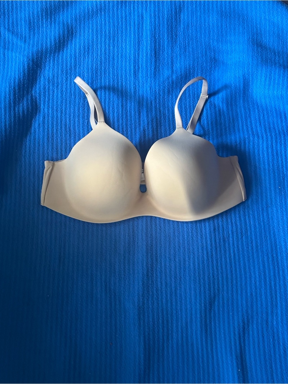 Victoria's Secret Light Beige Smooth Nude T-Shirt Bra